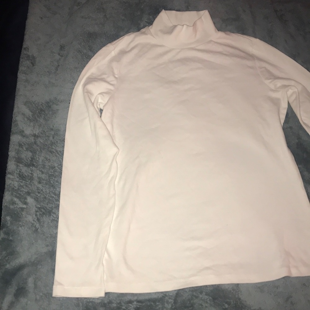 Turtleneck long sleeve shirt😊